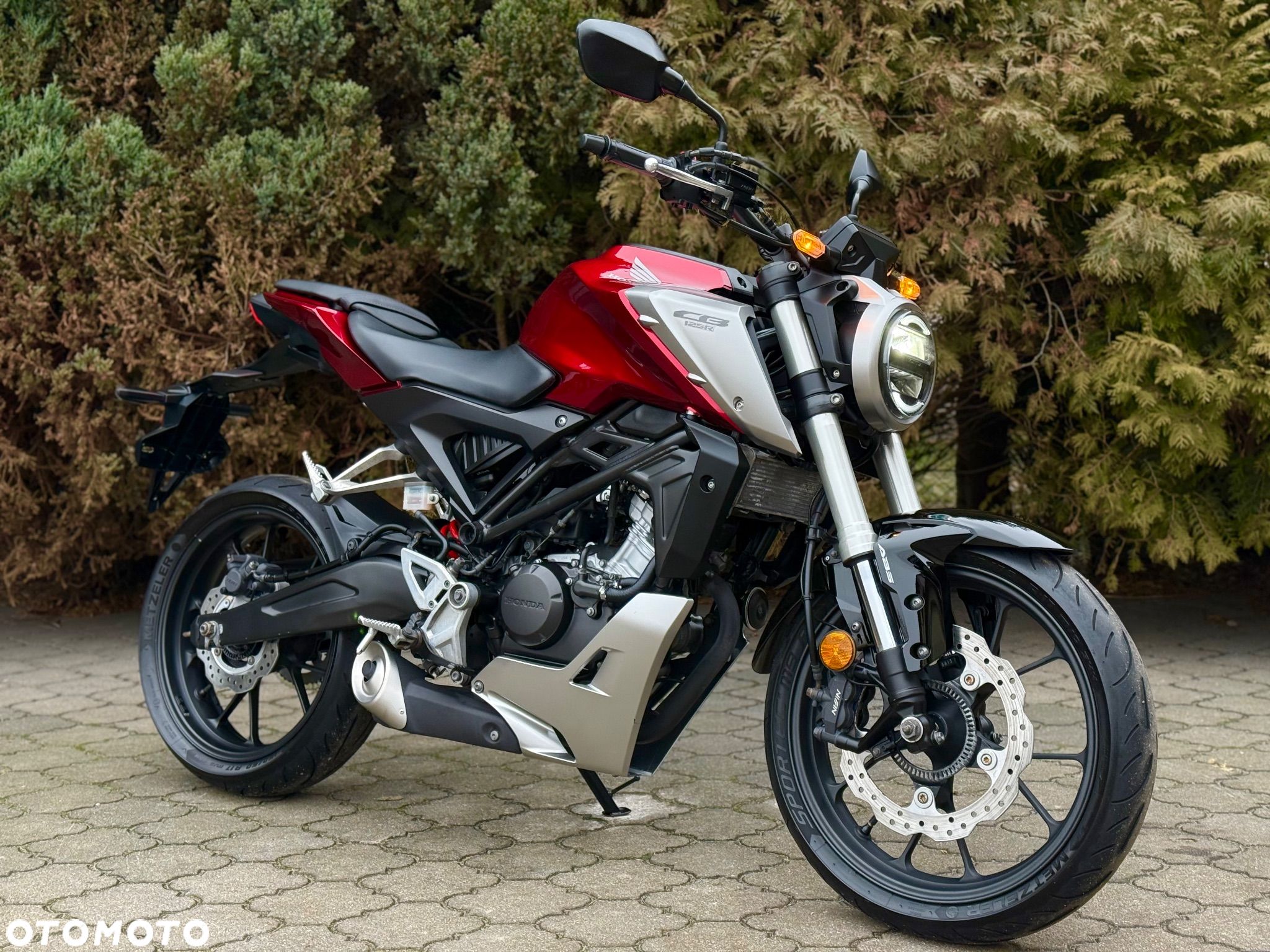 Honda CB - 1