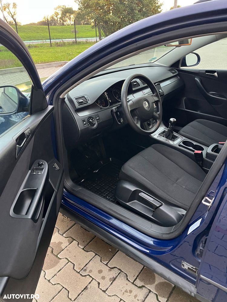 Volkswagen Passat - 8