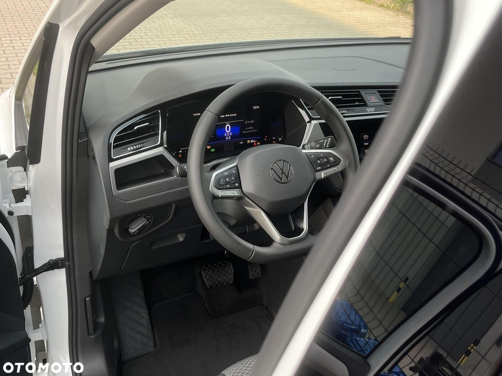 Volkswagen Touran - 27