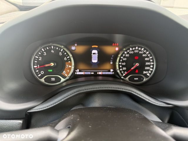 Jeep Renegade - 19