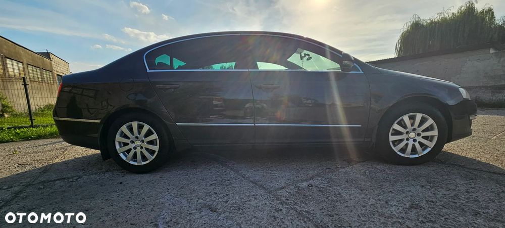 Volkswagen Passat - 5