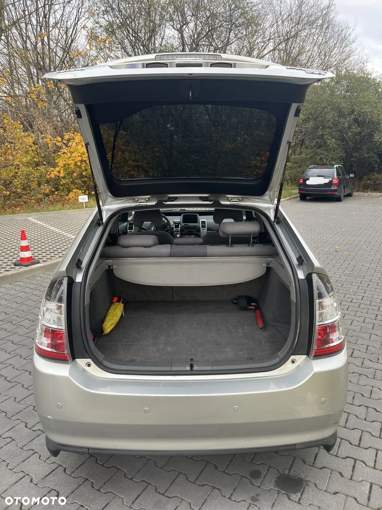 Toyota Prius 1.5 VVT-i Sol (nav) - 7