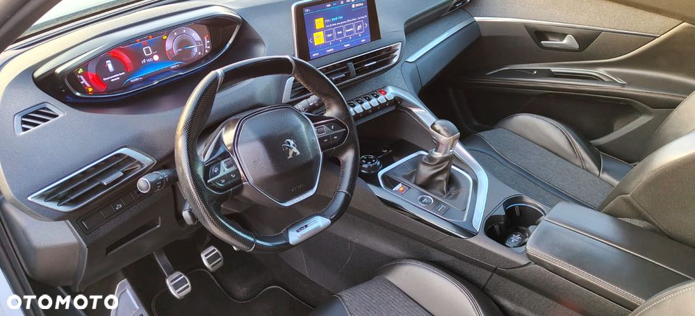 Peugeot 5008 - 14
