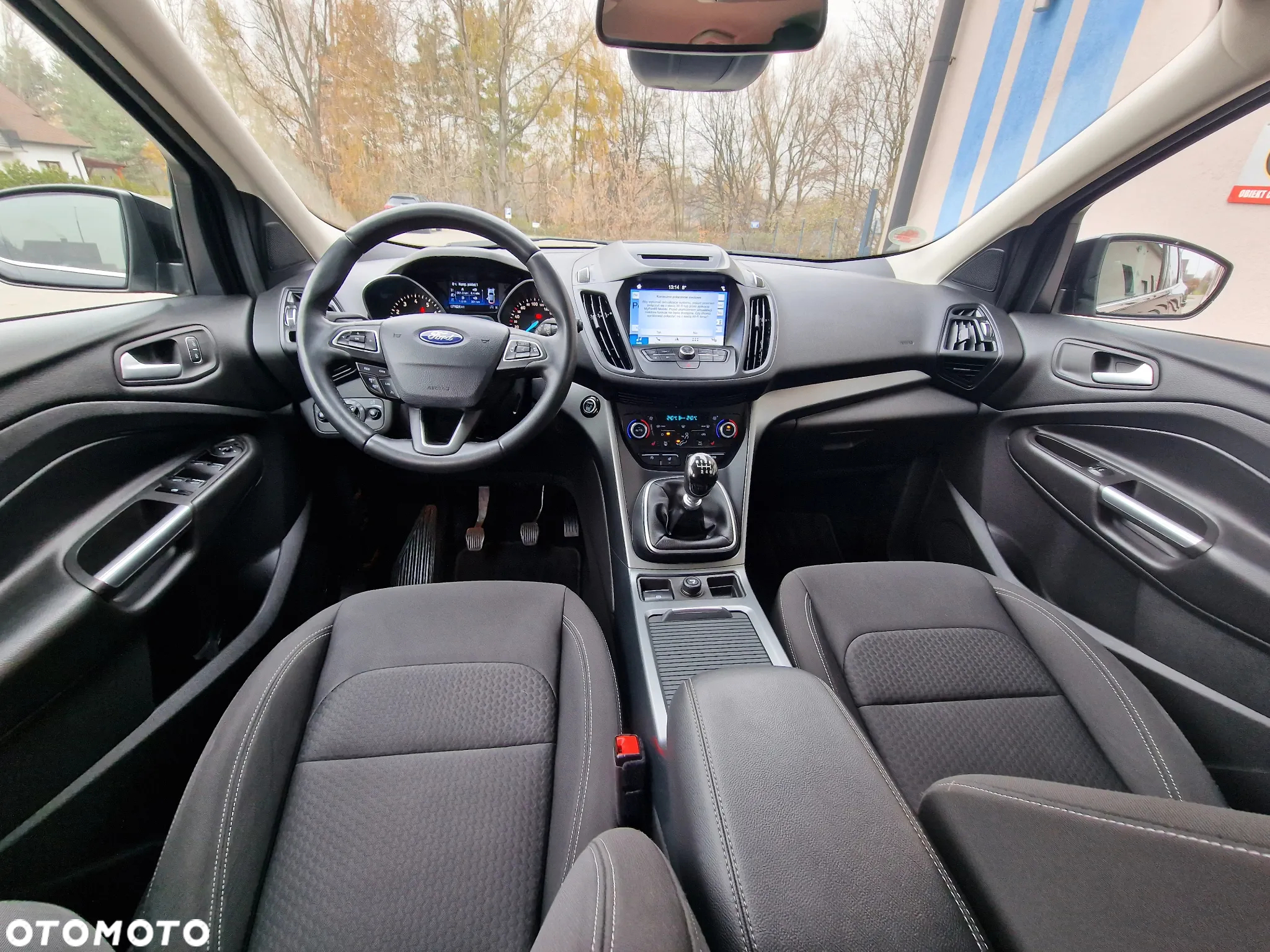 Ford Kuga 1.5 EcoBoost 2x4 Cool & Connect - 6