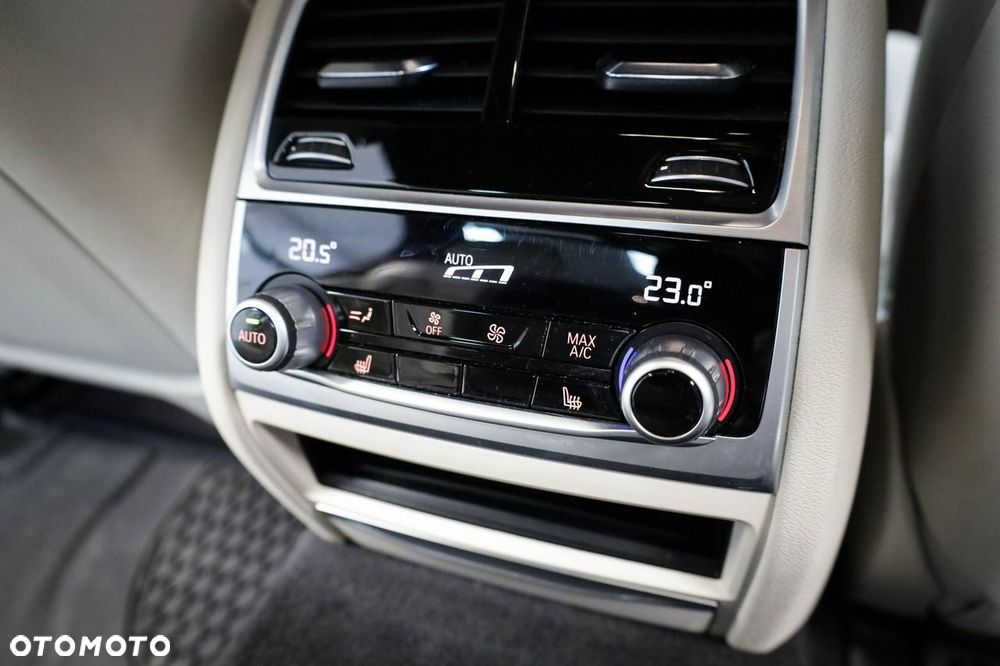 BMW Seria 7 - 31