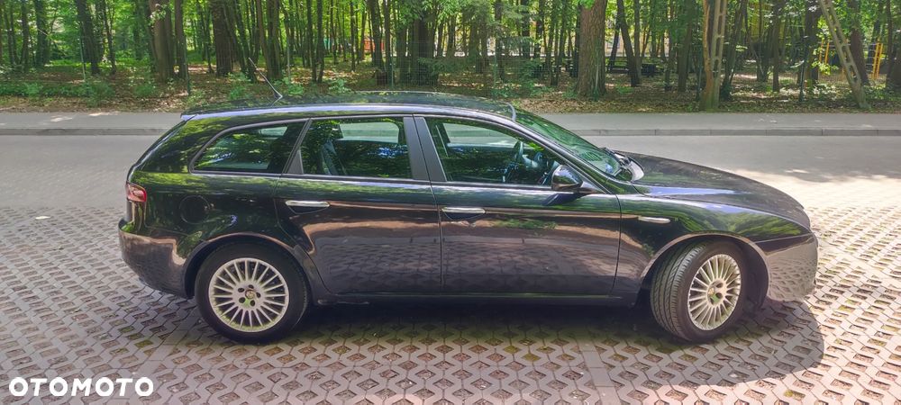 Alfa Romeo 159 1.9 JTDM 16V DPF Distinctive - 4