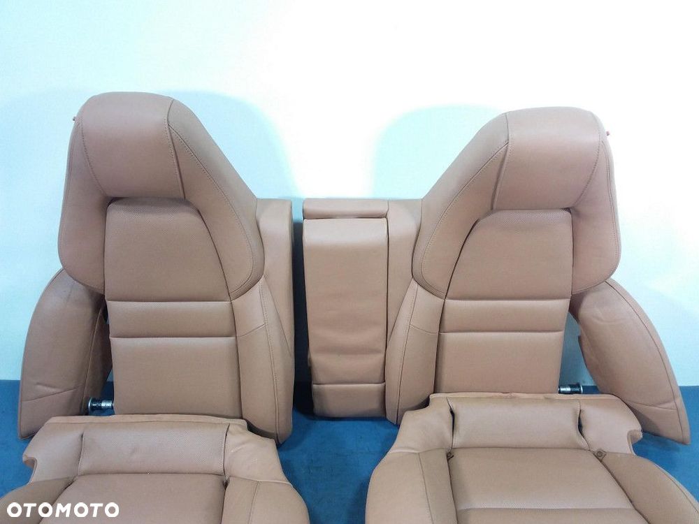 PORSCHE PANAMERA I 970 FOTELE KANAPA BOCZKI SKÓRA COGNAC KPL - 3