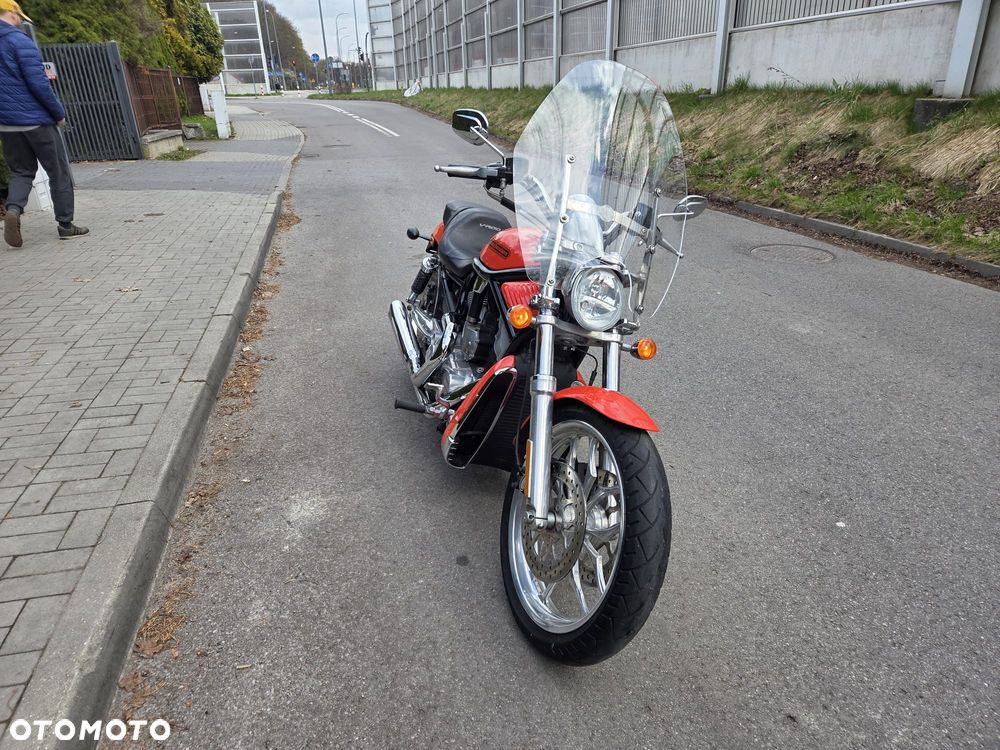 Harley-Davidson Softail V-Rod - 2