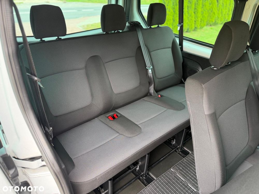 Renault Trafic - 18