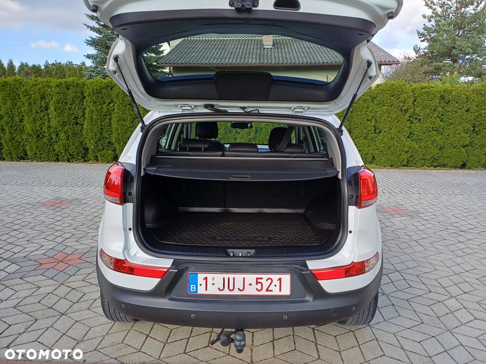 Kia Sportage 1.7 CRDI 2WD ISG Dream-Team Edition - 30