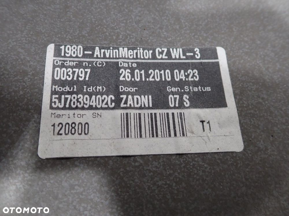 PODNOŚNIK SZYB PRAWY TYŁ SKODA ROOMSTER PREMIA 1.4 - 3