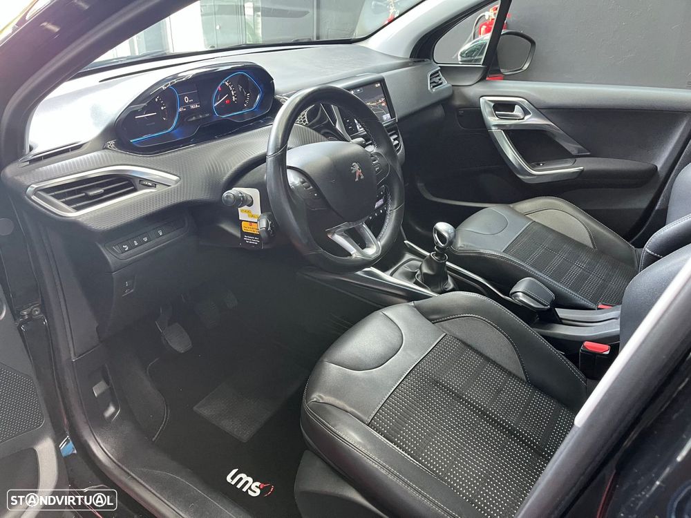 Peugeot 2008 1.2 PureTech Allure - 7