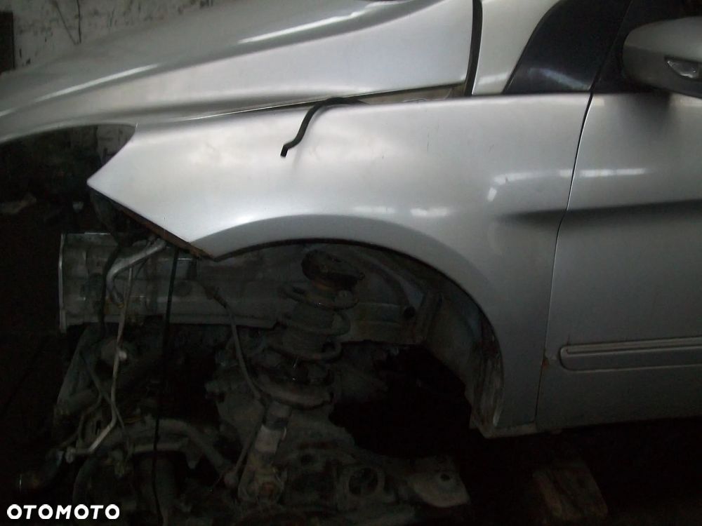 błotnik lewy mercrdes b klasa w245