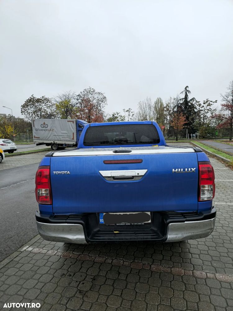 Toyota Hilux - 5