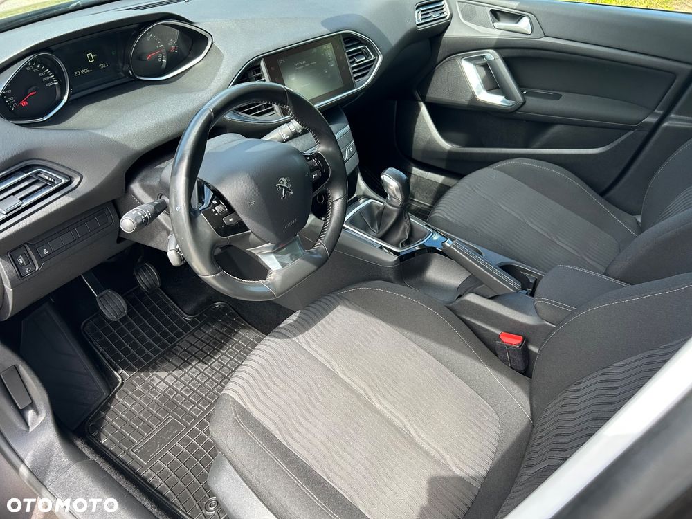 Peugeot 308 - 11