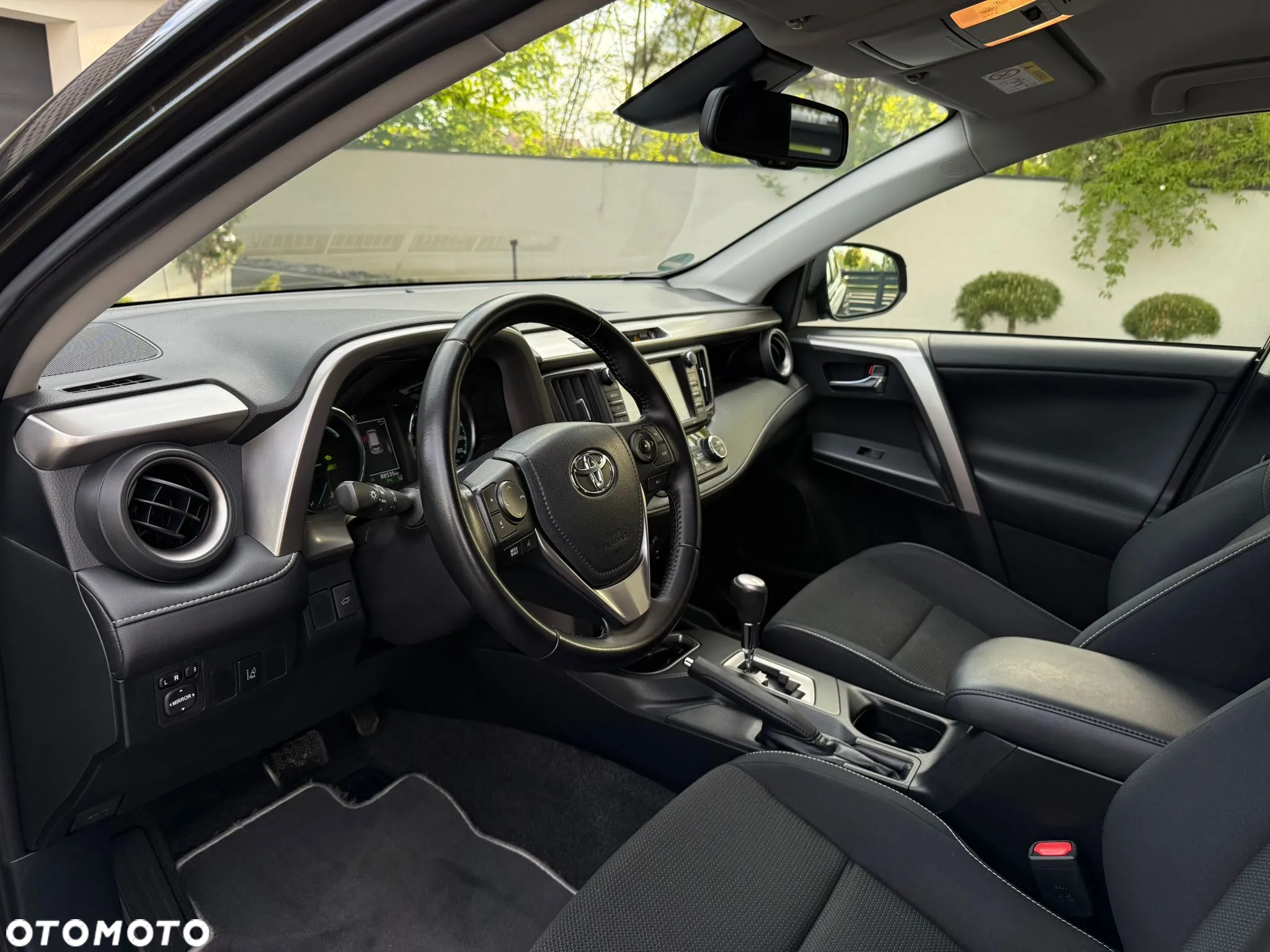 Toyota RAV4 - 23