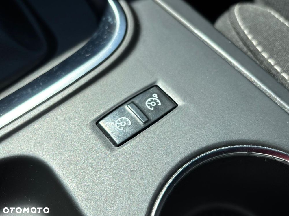 Renault Megane 1.5 dCi Intens EDC - 36