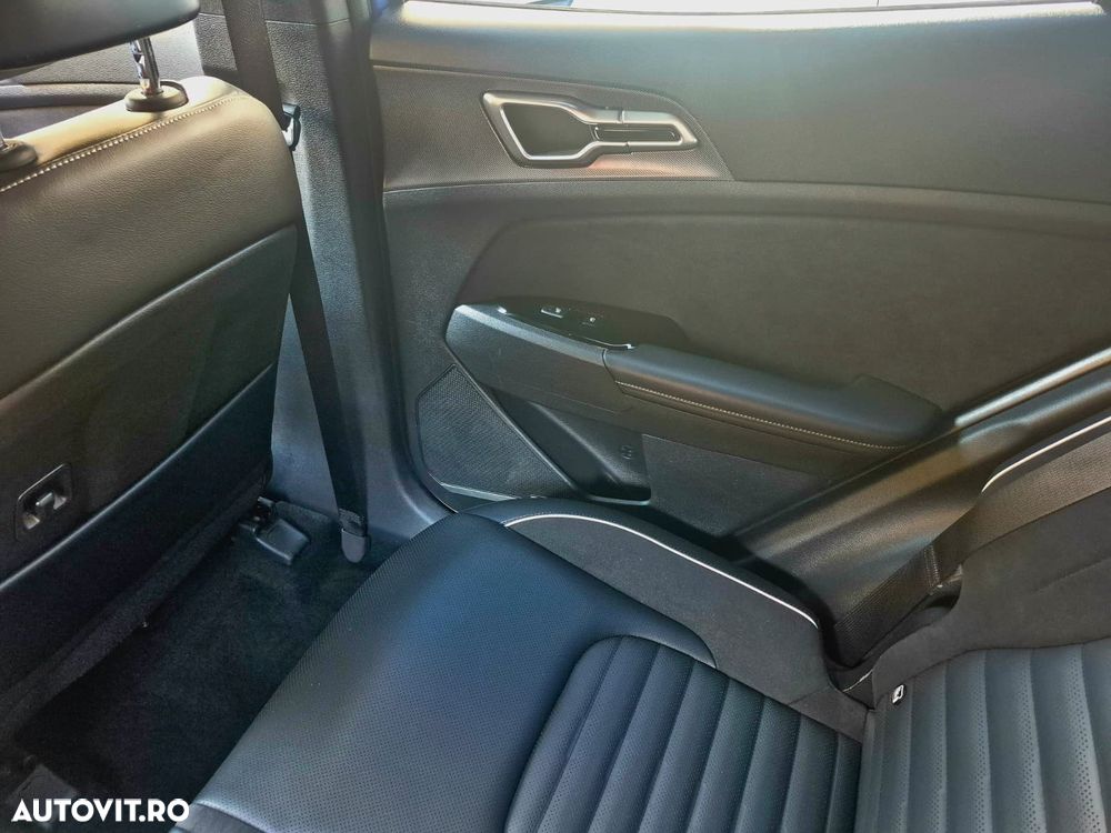 Kia Sportage 1.6 T-GDI HEV 6AT 4x2 GT Line - 14