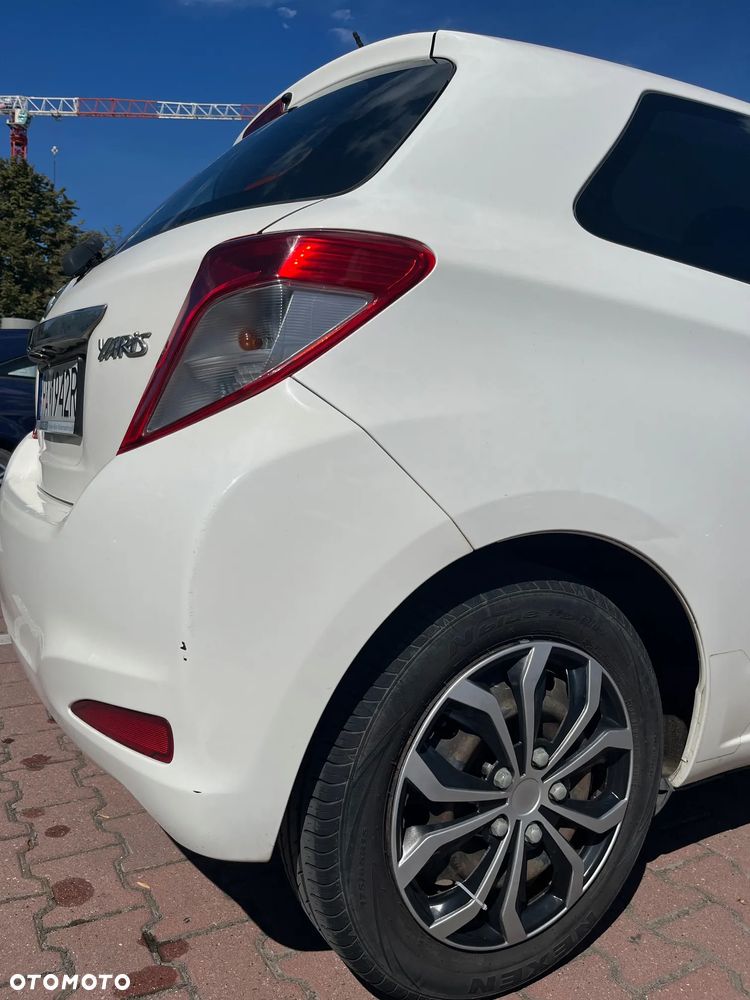 Toyota Yaris - 8
