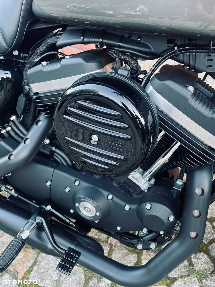 Harley-Davidson Sportster Iron 883 - 7