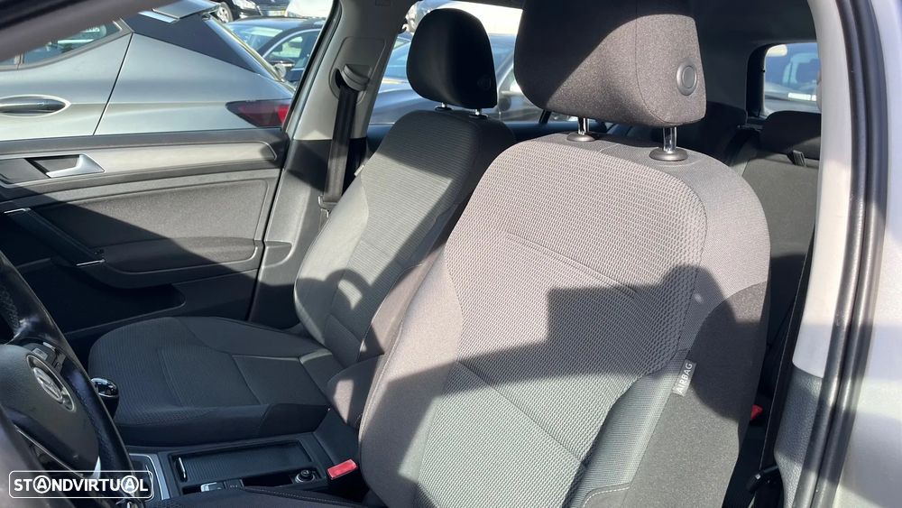 VW Golf 1.6 TDi Edition - 20