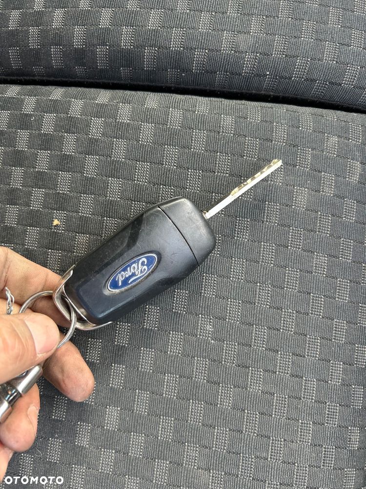 Ford TRANSIT CONNECT - 32
