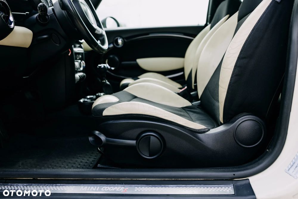 MINI Cooper S - 18
