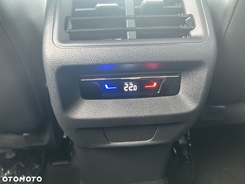 Volkswagen Tiguan - 10