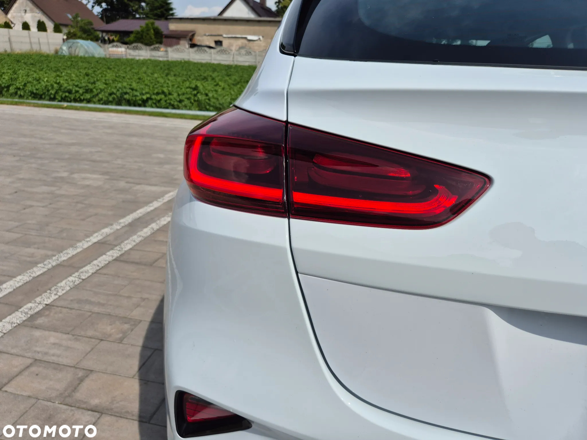 Kia XCeed - 30
