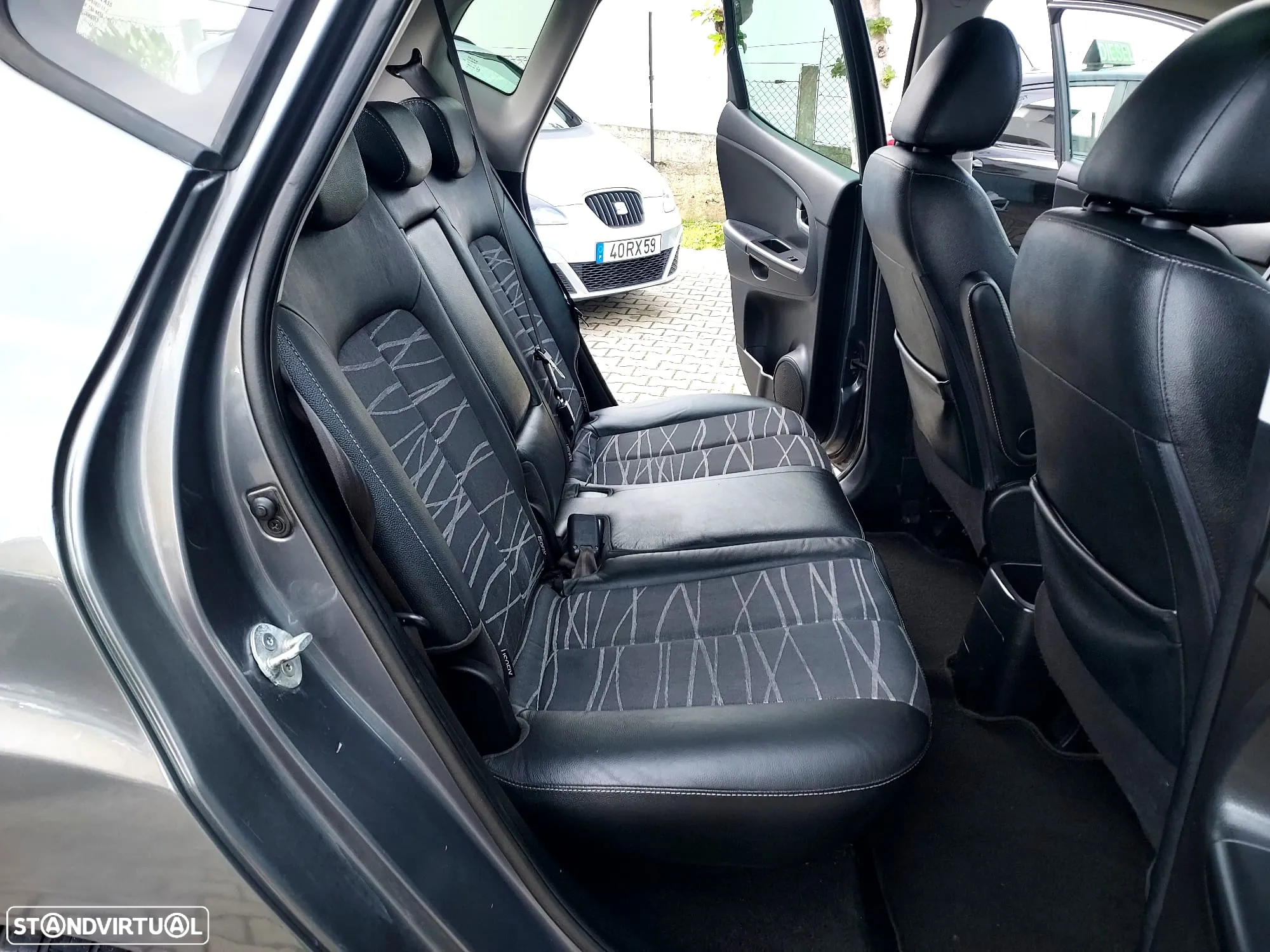 Kia Venga 1.4 CRDi TX ISG - 26