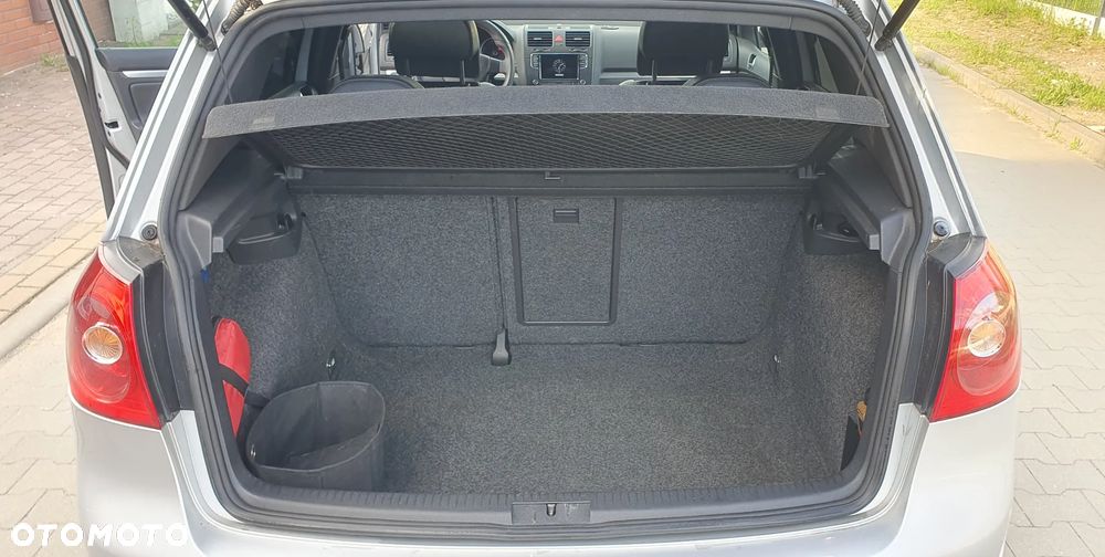 Volkswagen Golf - 10