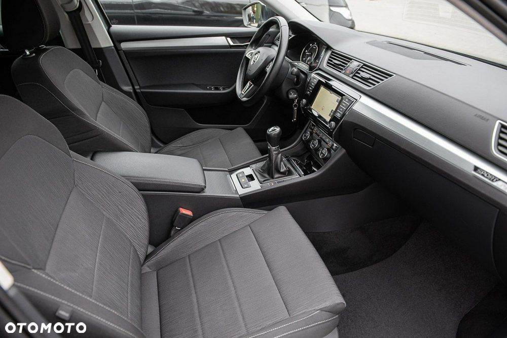 Skoda Superb 1.6 TDI Ambition Greenline - 9