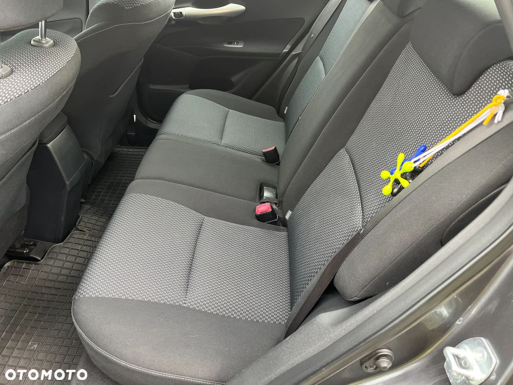 Toyota Auris 1.33 VVT-i Terra Start - 11