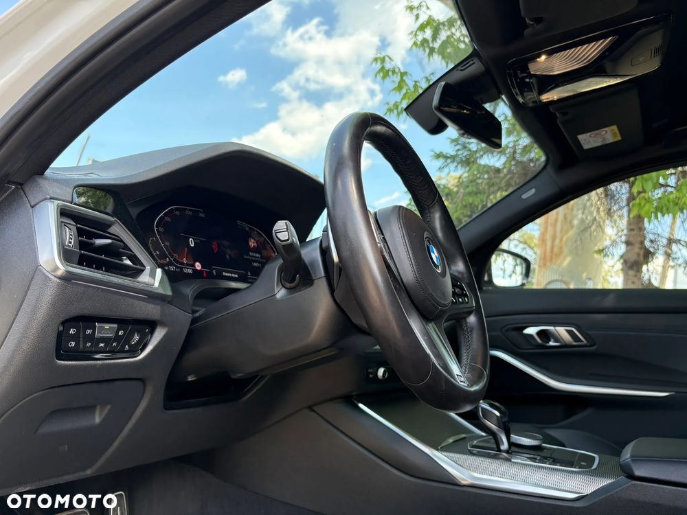 BMW Seria 3 320d xDrive mHEV sport - 10
