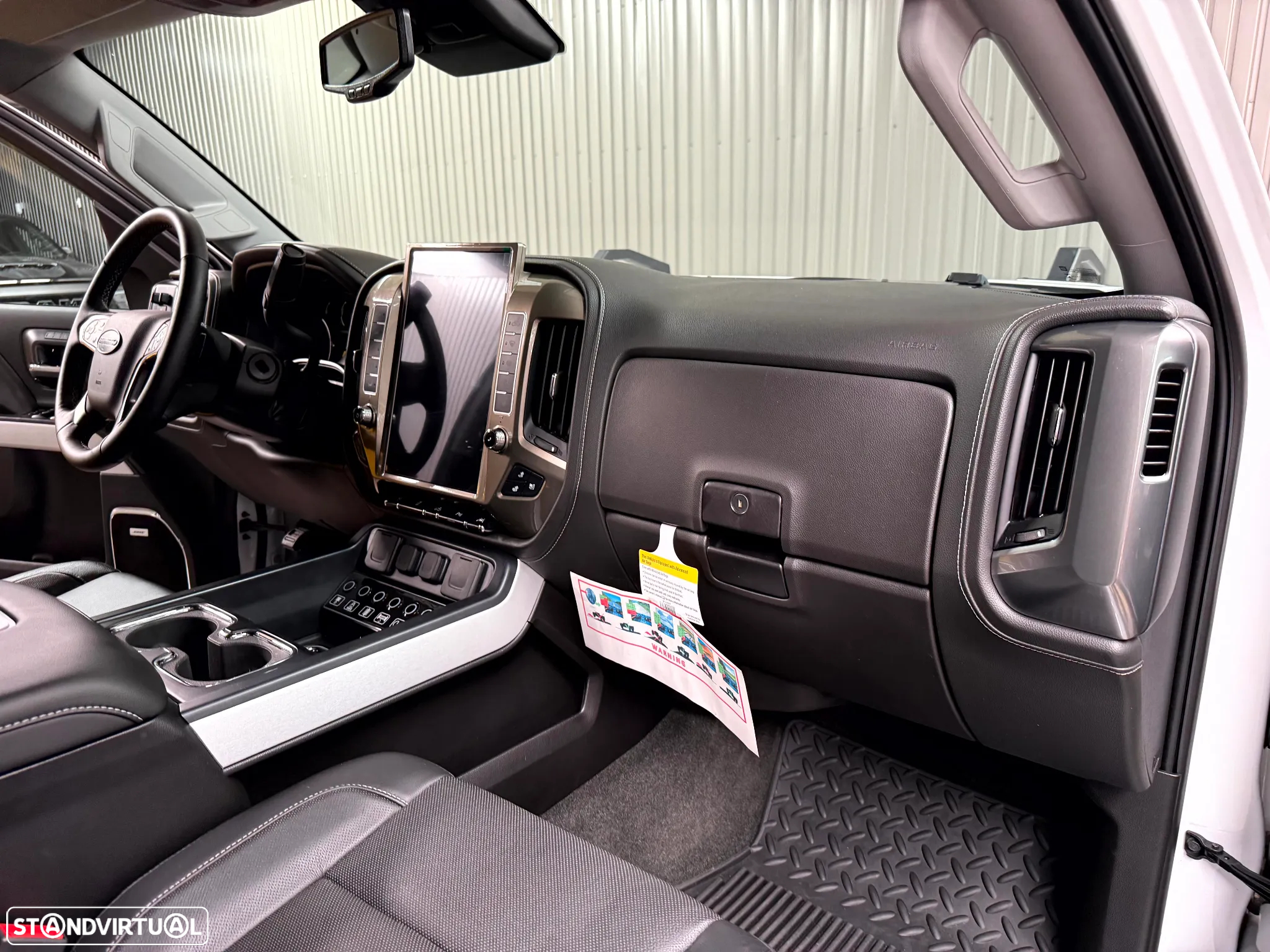 Hummer H2 - 28