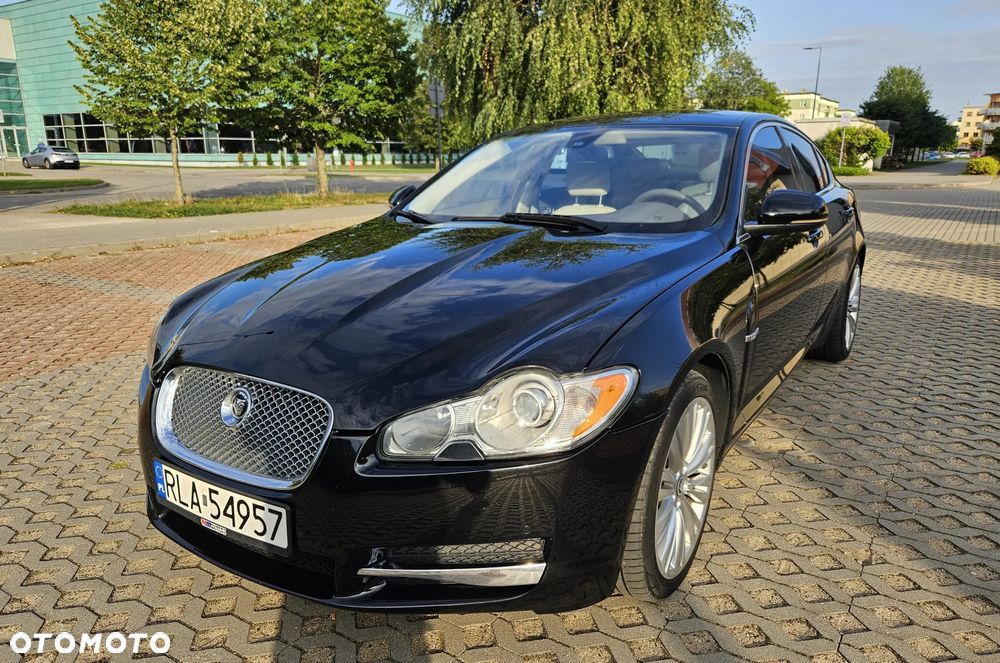 Jaguar XF 5.0 V8 Premium Luxury - 8
