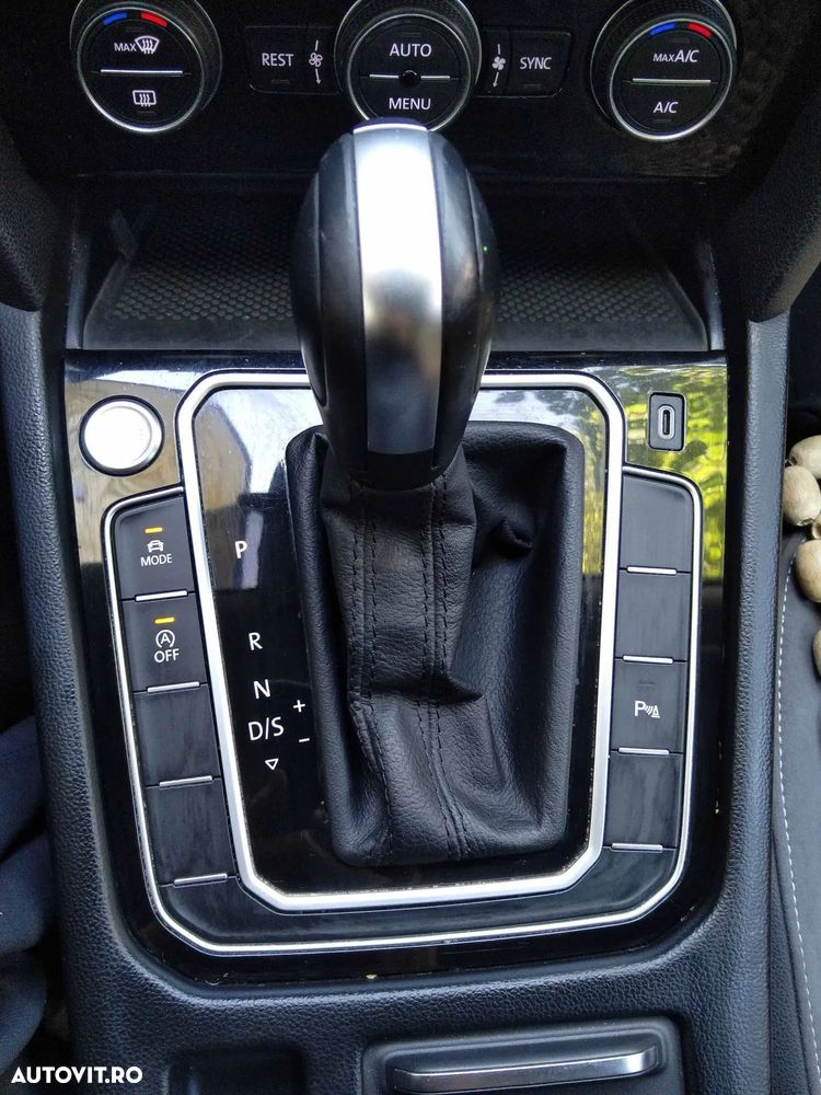 VOLKSWAGEN Passat 2019 — imagine 18