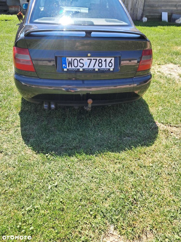 Audi A4 Avant - 3