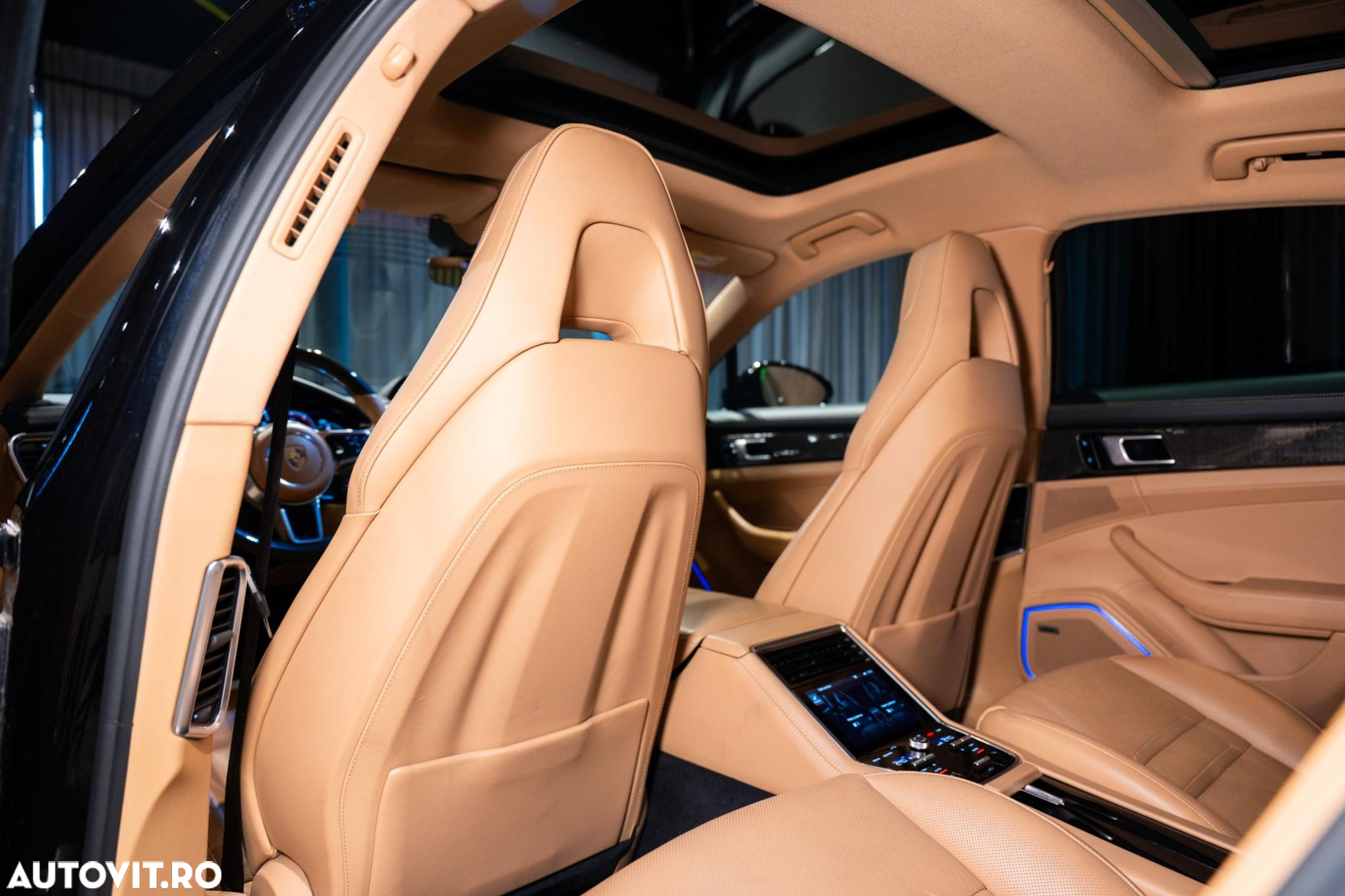 Porsche Panamera - 26