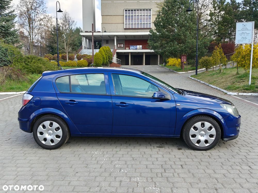 Opel Astra 1.7 CDTI - 9