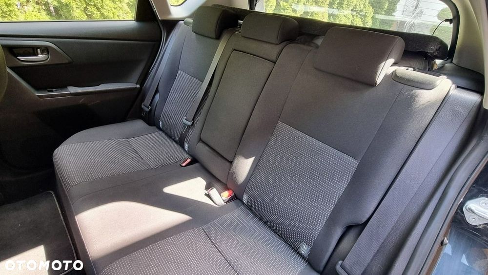 Toyota Auris - 16