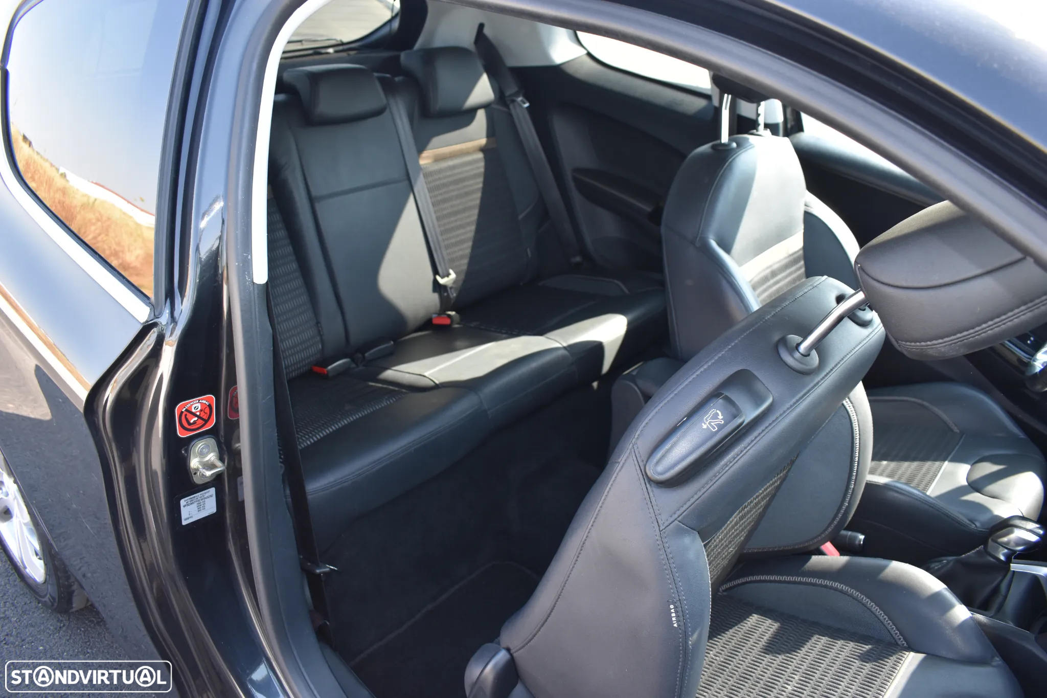 Peugeot 208 1.4 VTi Allure - 15