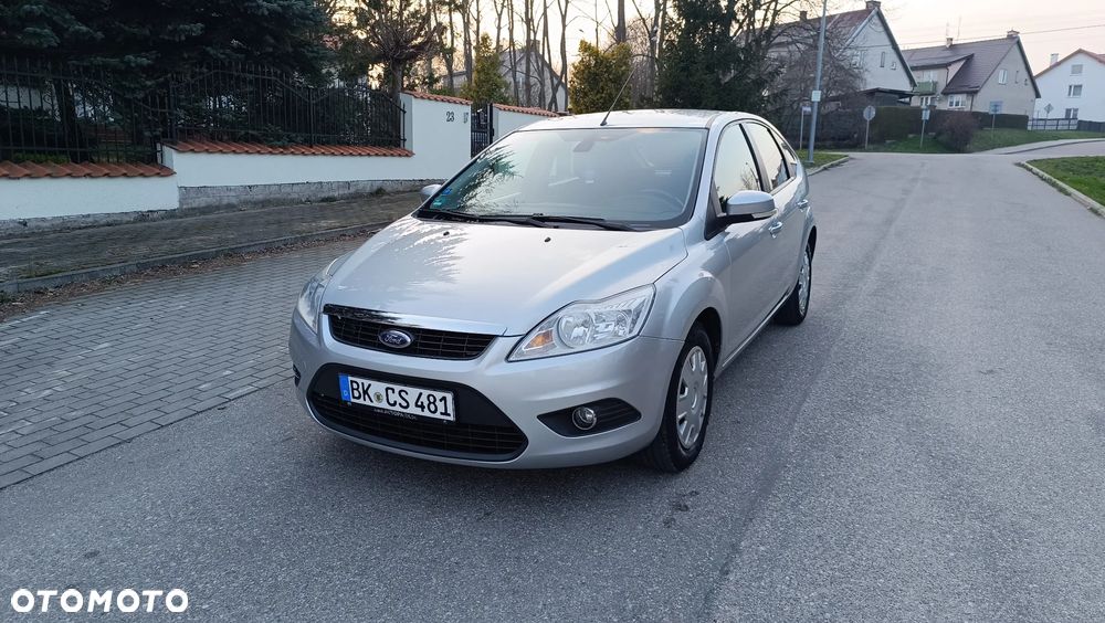 Ford Focus 1.6 16V Style+ - 1