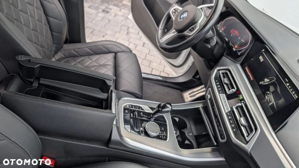 BMW X5 xDrive30d - 16