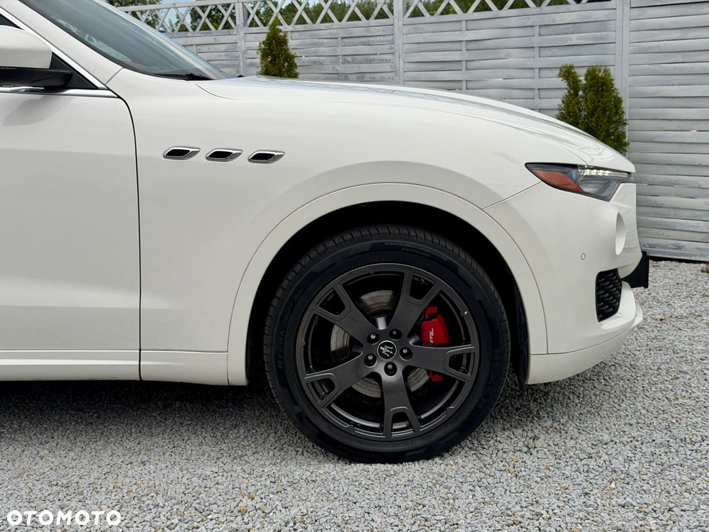 Maserati Levante S Q4 - 32