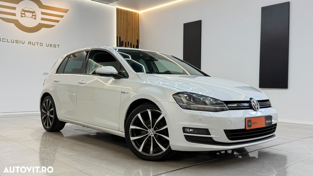 Volkswagen Golf - 10