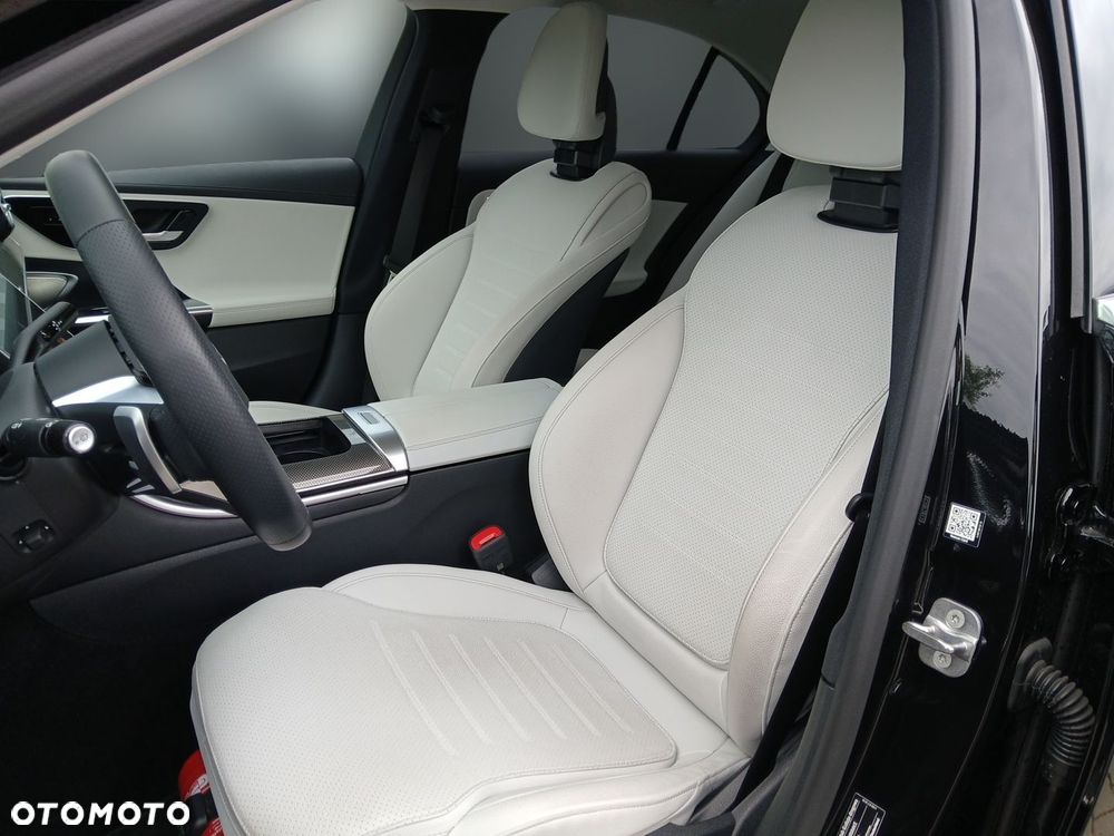 Mercedes-Benz Klasa C 300 d mHEV 4-Matic AMG - 20