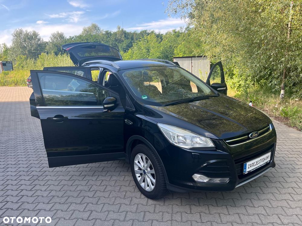 Ford Kuga 2.0 TDCi 2x4 Titanium - 22