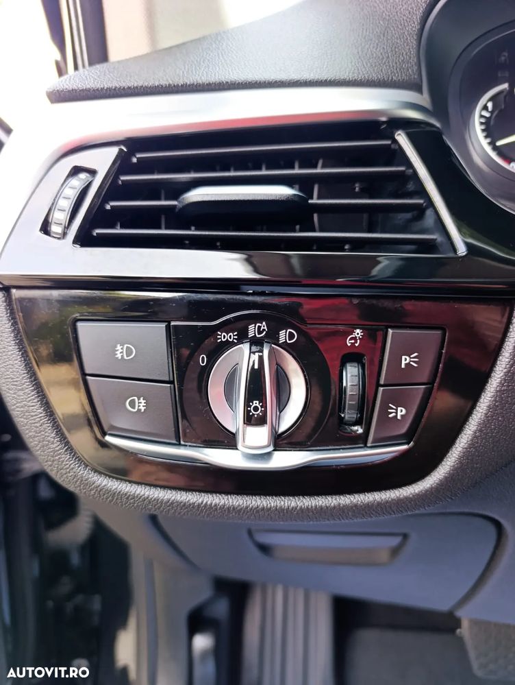 BMW Seria 5 520d Touring Aut. Sport Line - 14