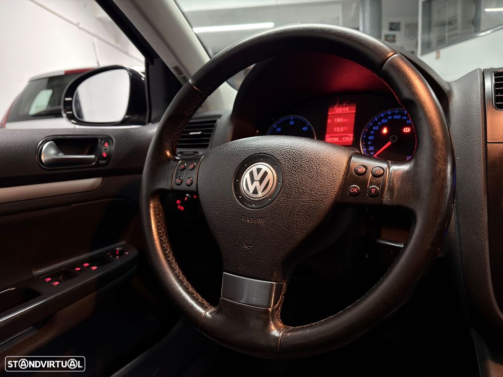 VW Golf Variant 1.9 TDi DPF Sportline BlueMotion - 16